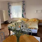 Kama Homestay szállás *
