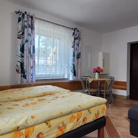 Privatunterkunft Kama *